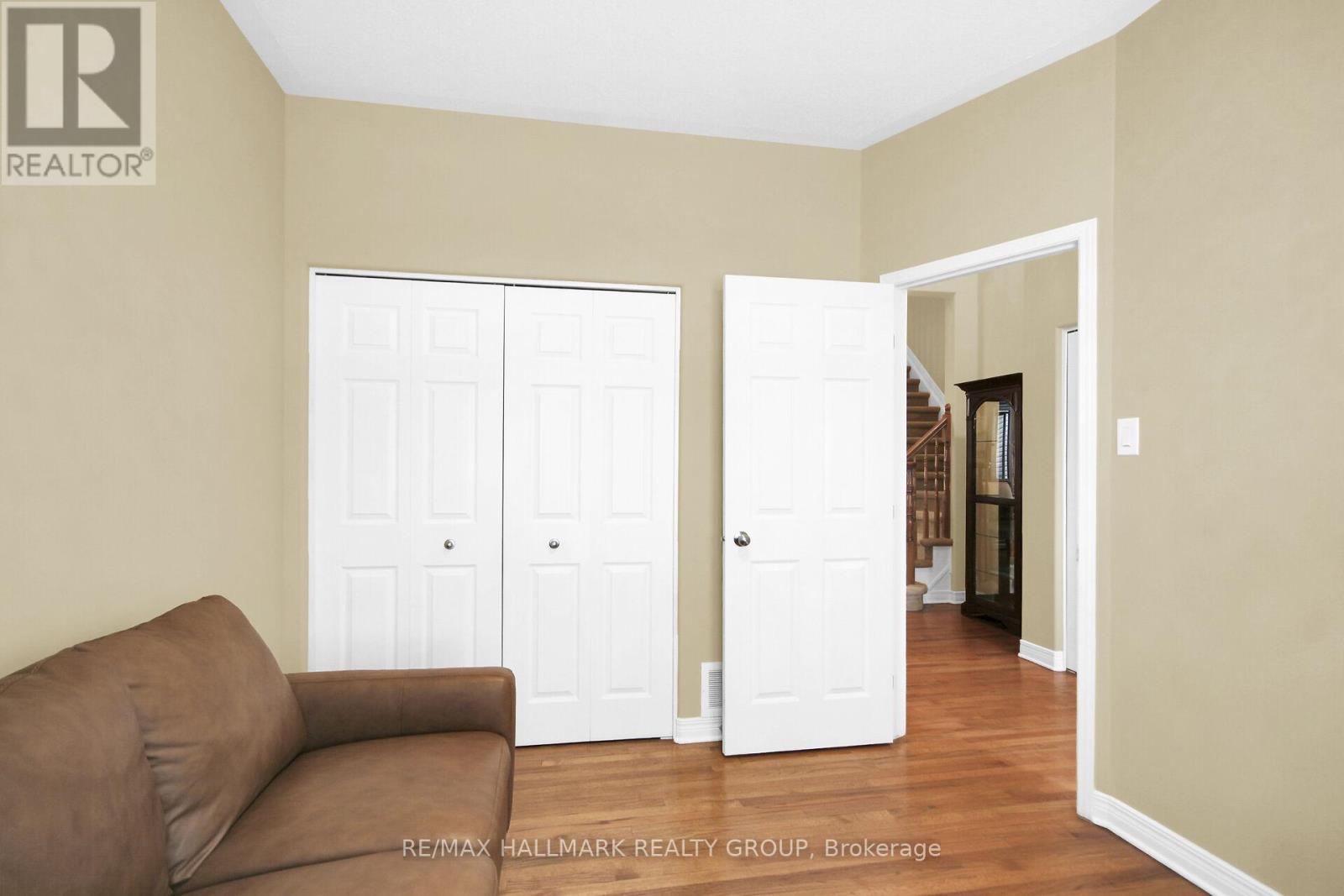 166 Lamplighters Drive, Ottawa, Ontario  K2J 0H6 - Photo 8 - X12943676