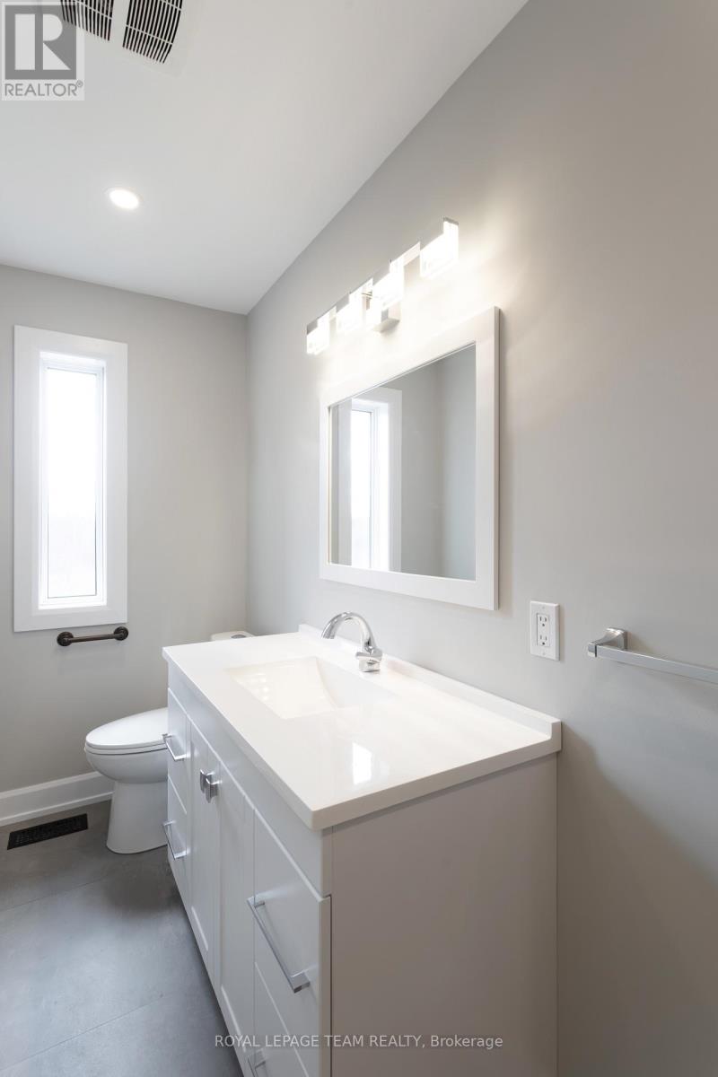 2071 8th Line, Beckwith, Ontario  K7C 3P2 - Photo 25 - X12943696