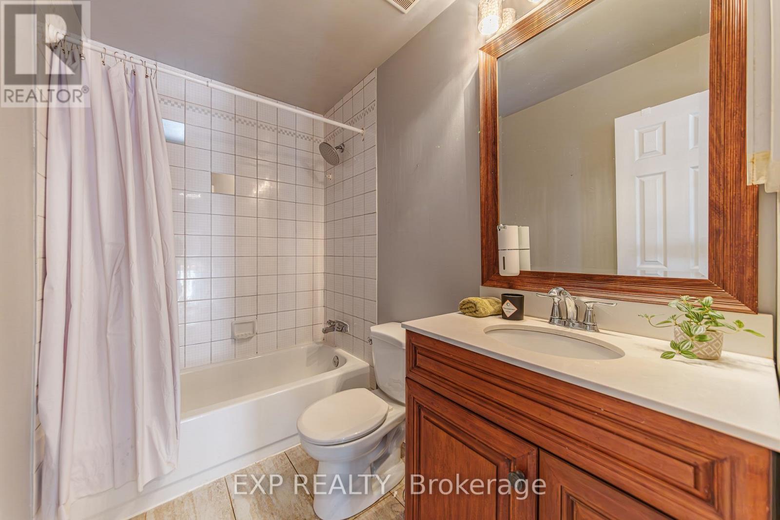 10 Castlegreen Private, Ottawa, Ontario  K1T 3N2 - Photo 13 - X12943724