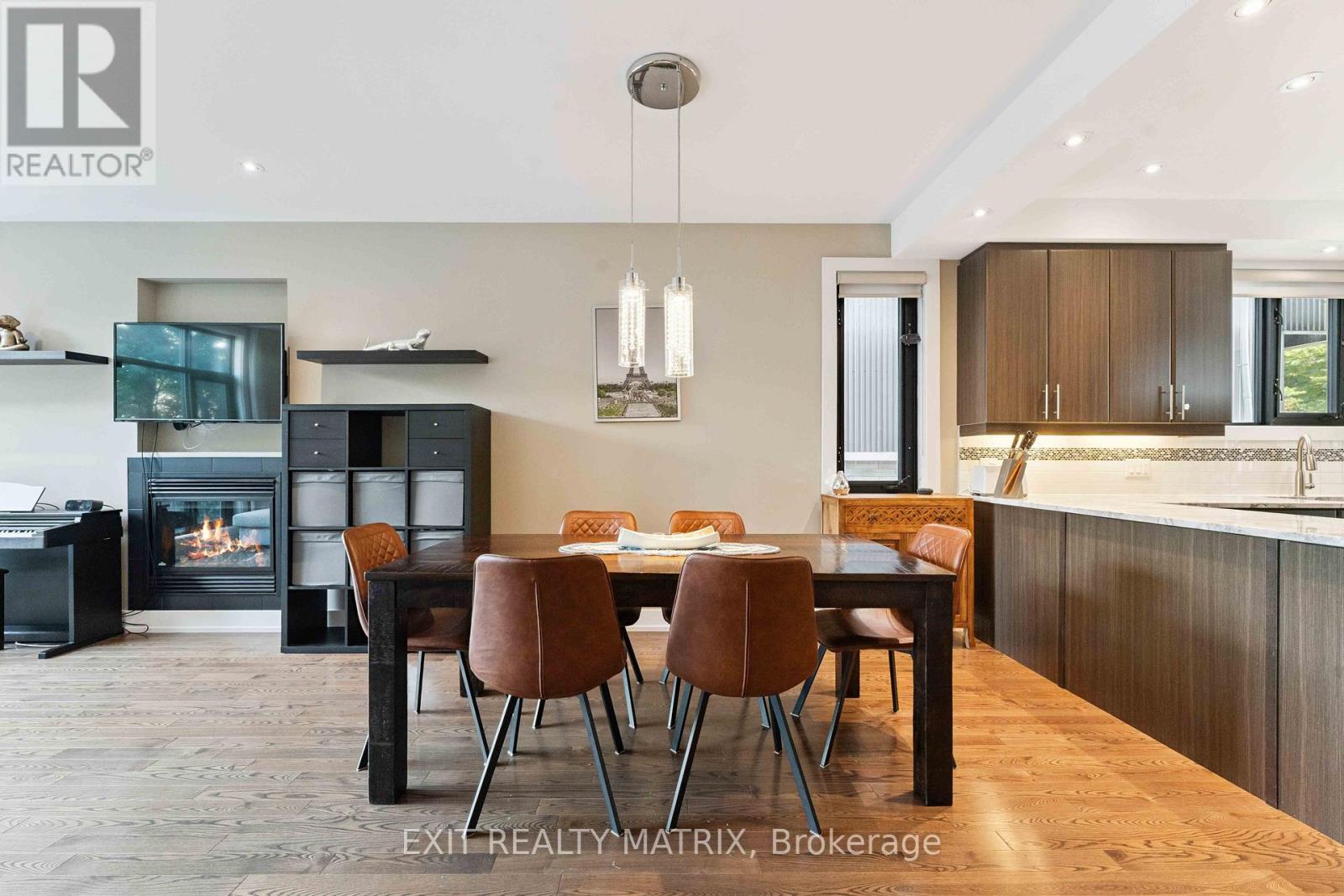 97 Queen Mary Street, Ottawa, Ontario  K1K 1X6 - Photo 12 - X12943738