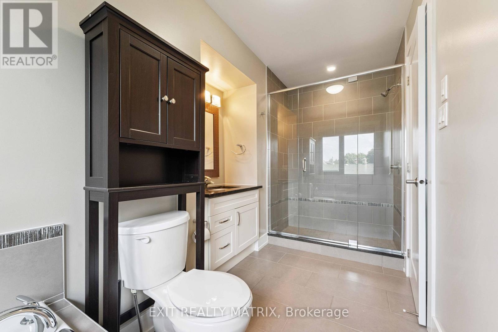 97 Queen Mary Street, Ottawa, Ontario  K1K 1X6 - Photo 23 - X12943738