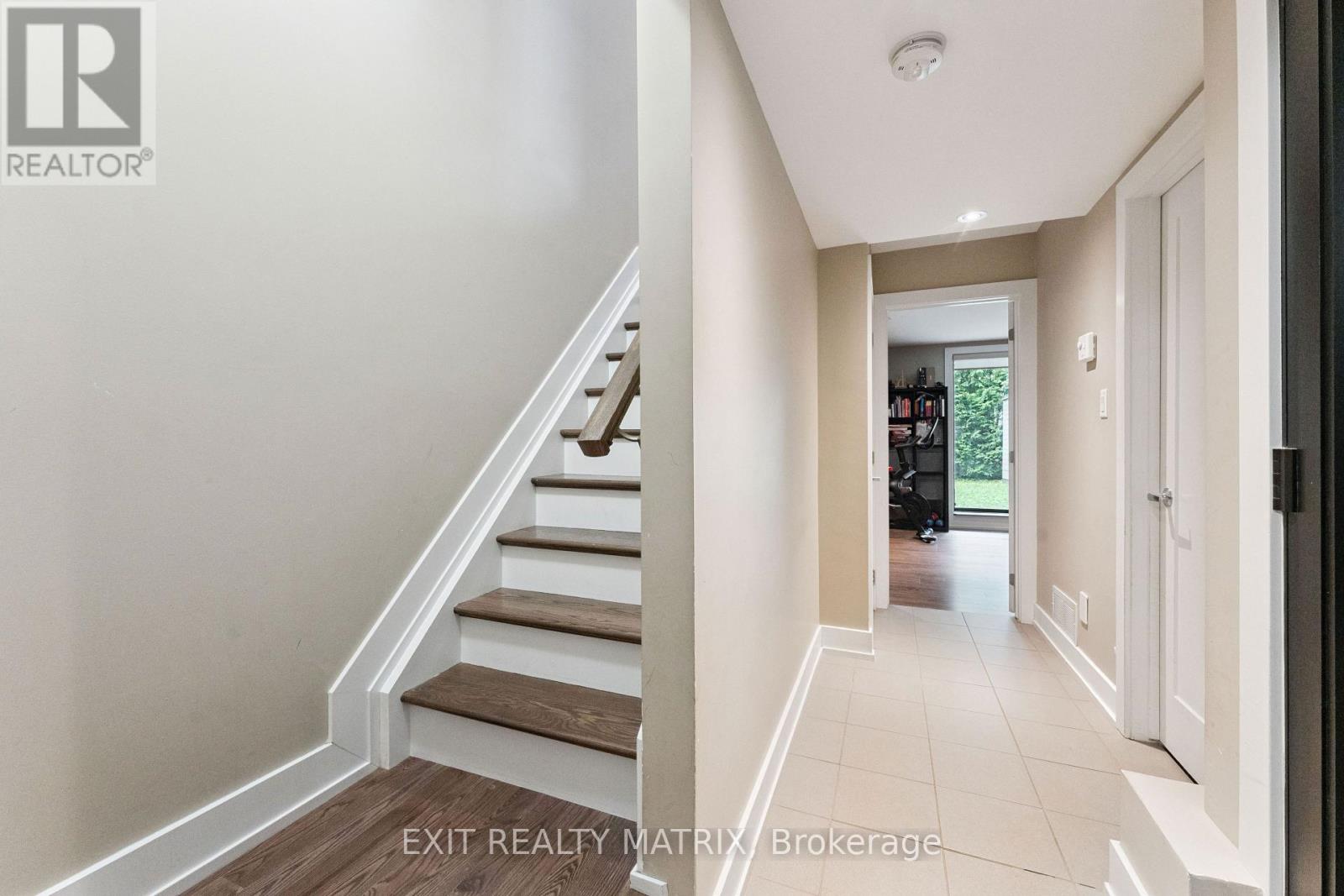 97 Queen Mary Street, Ottawa, Ontario  K1K 1X6 - Photo 27 - X12943738