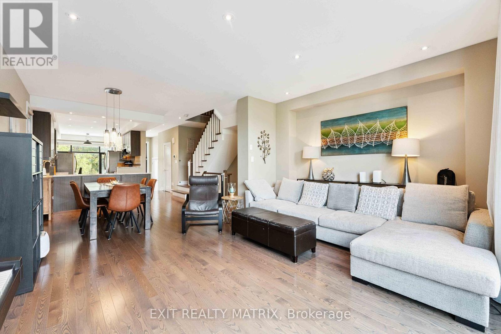 97 Queen Mary Street, Ottawa, Ontario  K1K 1X6 - Photo 8 - X12943738