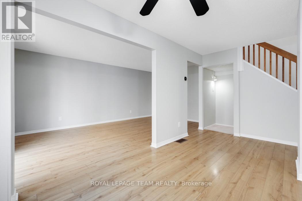 221 Petrie Lane, Ottawa, Ontario  K2K 1Z5 - Photo 15 - X12943808