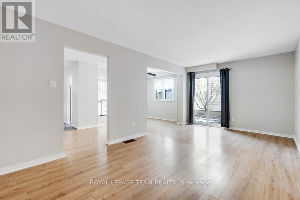 221 Petrie Lane, Ottawa, Ontario  K2K 1Z5 - Photo 17 - X12943808