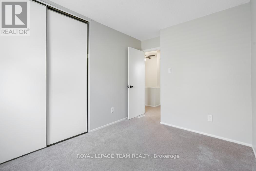 221 Petrie Lane, Ottawa, Ontario  K2K 1Z5 - Photo 25 - X12943808