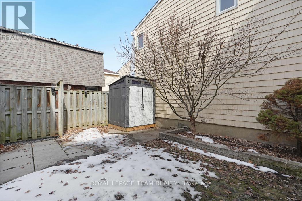 221 Petrie Lane, Ottawa, Ontario  K2K 1Z5 - Photo 36 - X12943808
