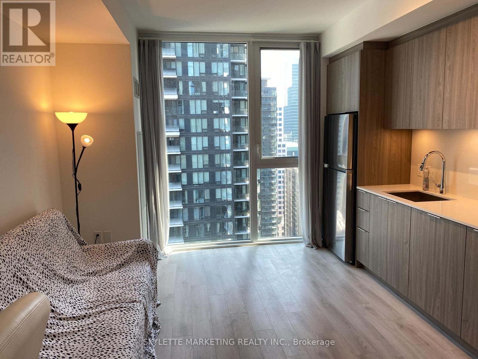 2505 - 357 King Street W, Toronto, Ontario  M5V 1K1 - Photo 6 - C12943312