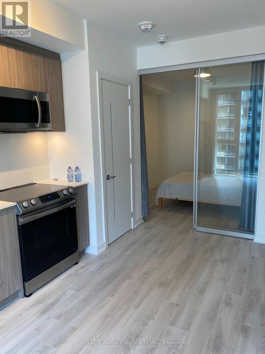 2505 - 357 King Street W, Toronto, Ontario  M5V 1K1 - Photo 8 - C12943312