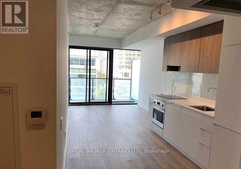 608 - 161 Roehampton Avenue, Toronto, Ontario  M4P 1P9 - Photo 2 - C12943332