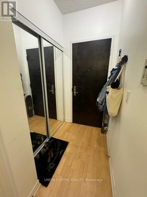 3613 - 761 Bay Street, Toronto, Ontario  M5G 2R2 - Photo 12 - C12943334