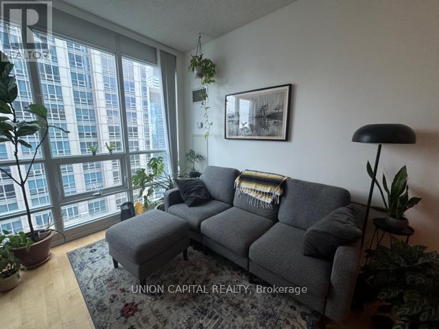 3613 - 761 Bay Street, Toronto, Ontario  M5G 2R2 - Photo 2 - C12943334