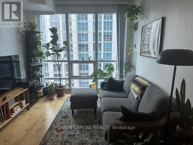 3613 - 761 Bay Street, Toronto, Ontario  M5G 2R2 - Photo 3 - C12943334