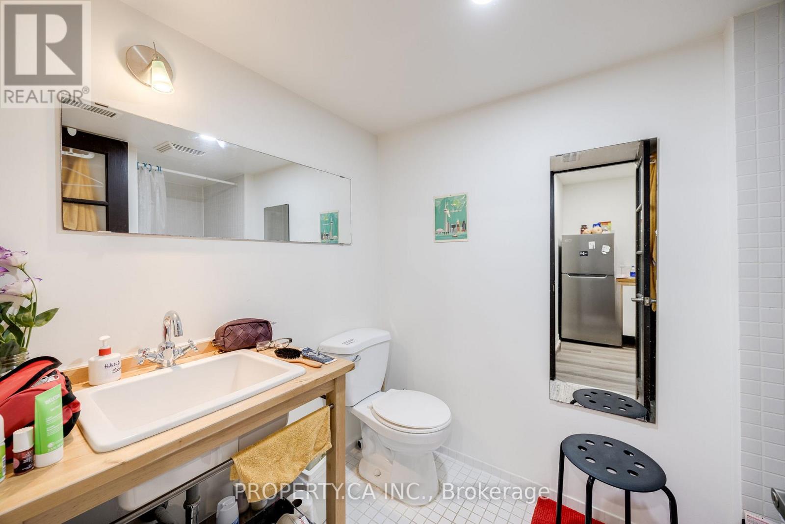 14 Bellwoods Avenue, Toronto, Ontario  M6J 2P4 - Photo 14 - C12943500