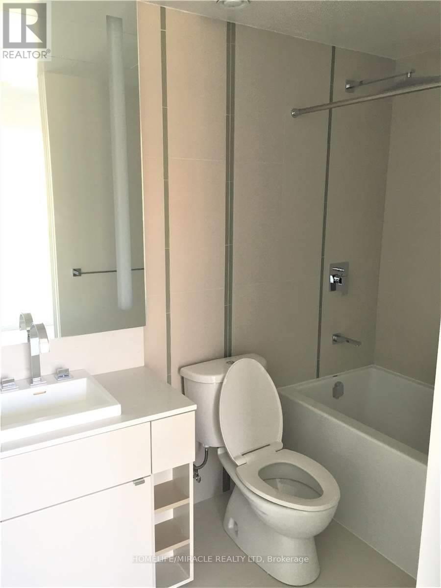 1212 - 101 Peter Street, Toronto, Ontario  M5V 0G6 - Photo 13 - C12943534