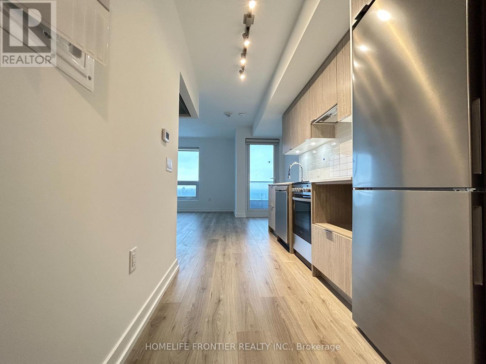 3806 - 395 Bloor Street E, Toronto, Ontario  M4W 1H7 - Photo 2 - C12943542