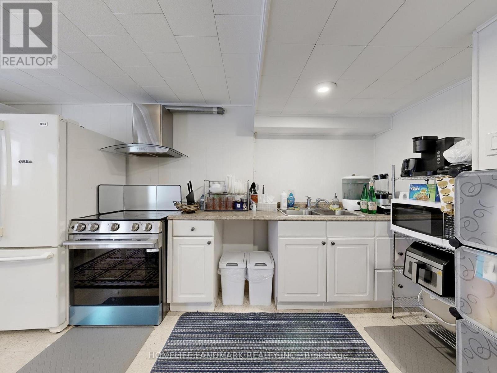 50 Bruce Farm Drive, Toronto, Ontario  M2H 1G5 - Photo 27 - C12943608