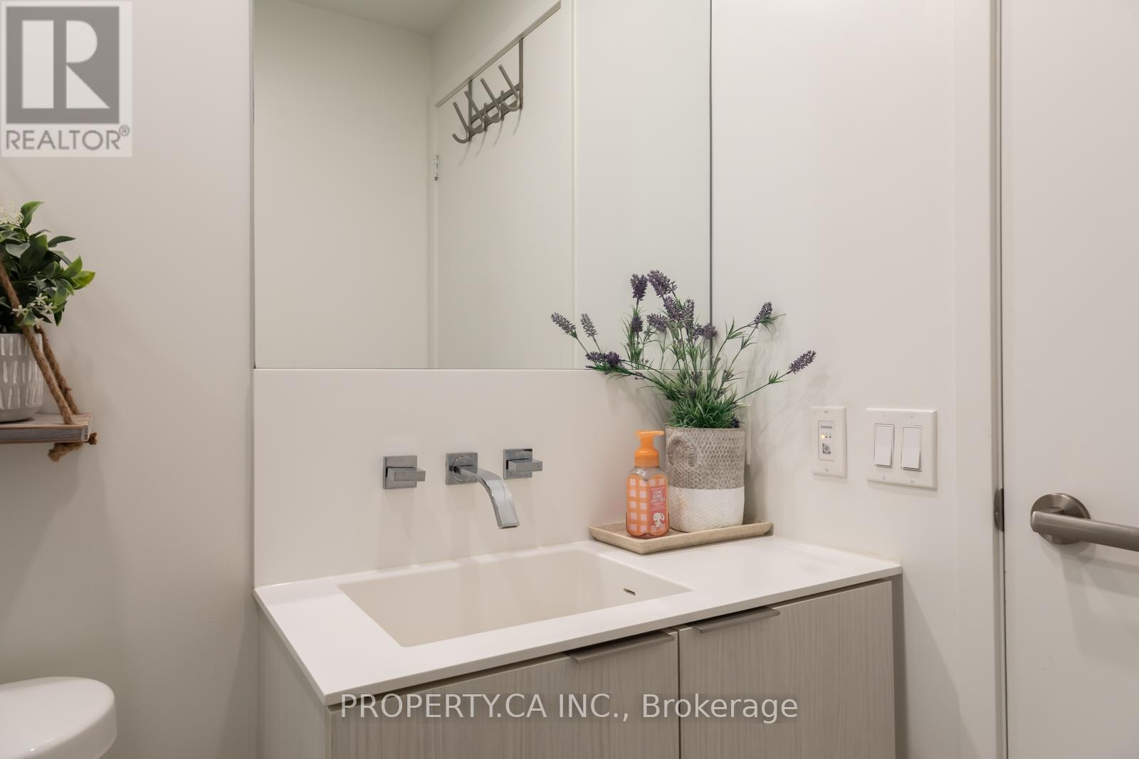 324 - 12 Bonnycastle Street, Toronto, Ontario  M5A 0C8 - Photo 16 - C12943712