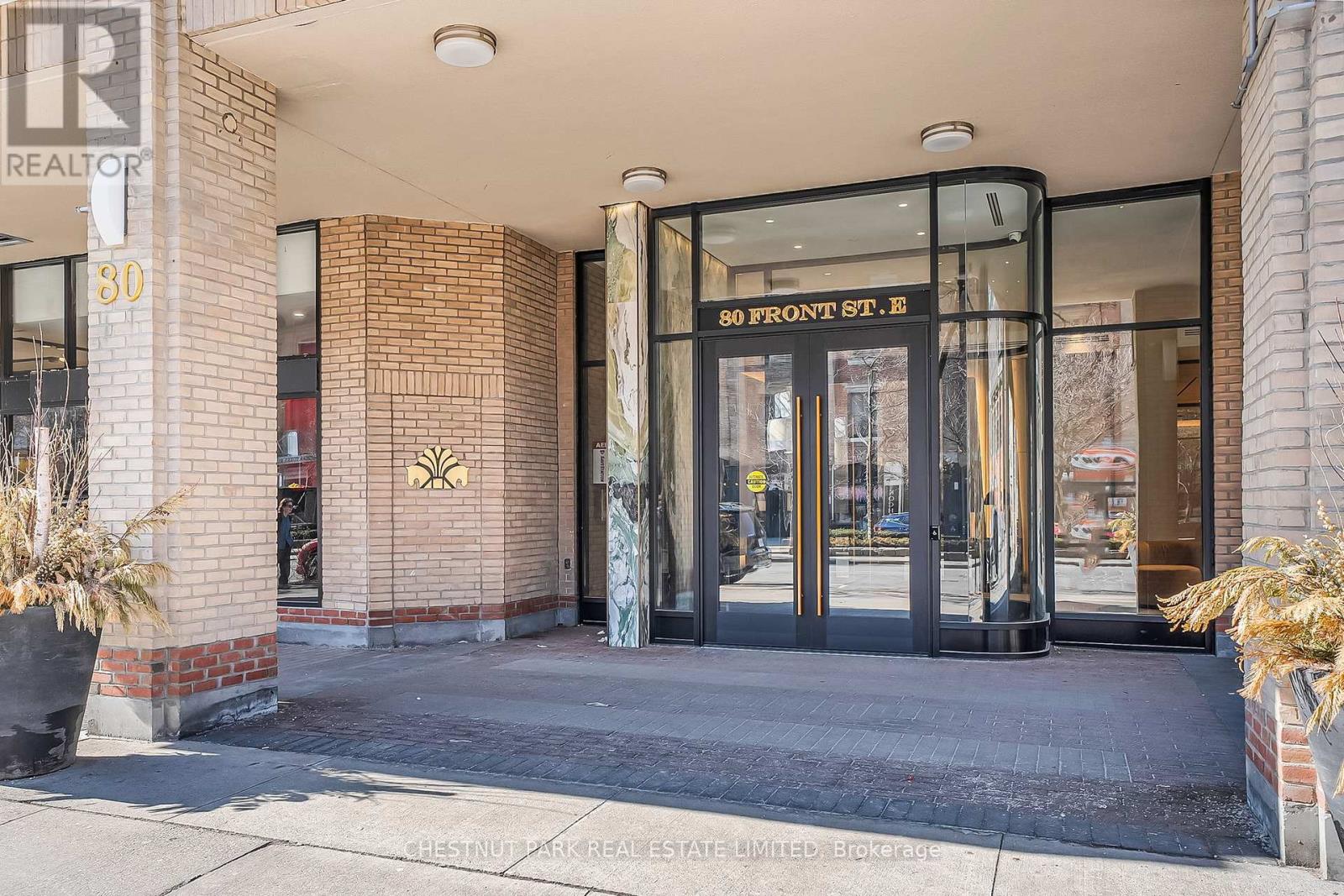 417 - 80 Front Street E, Toronto, Ontario  M5E 1T4 - Photo 2 - C12943716