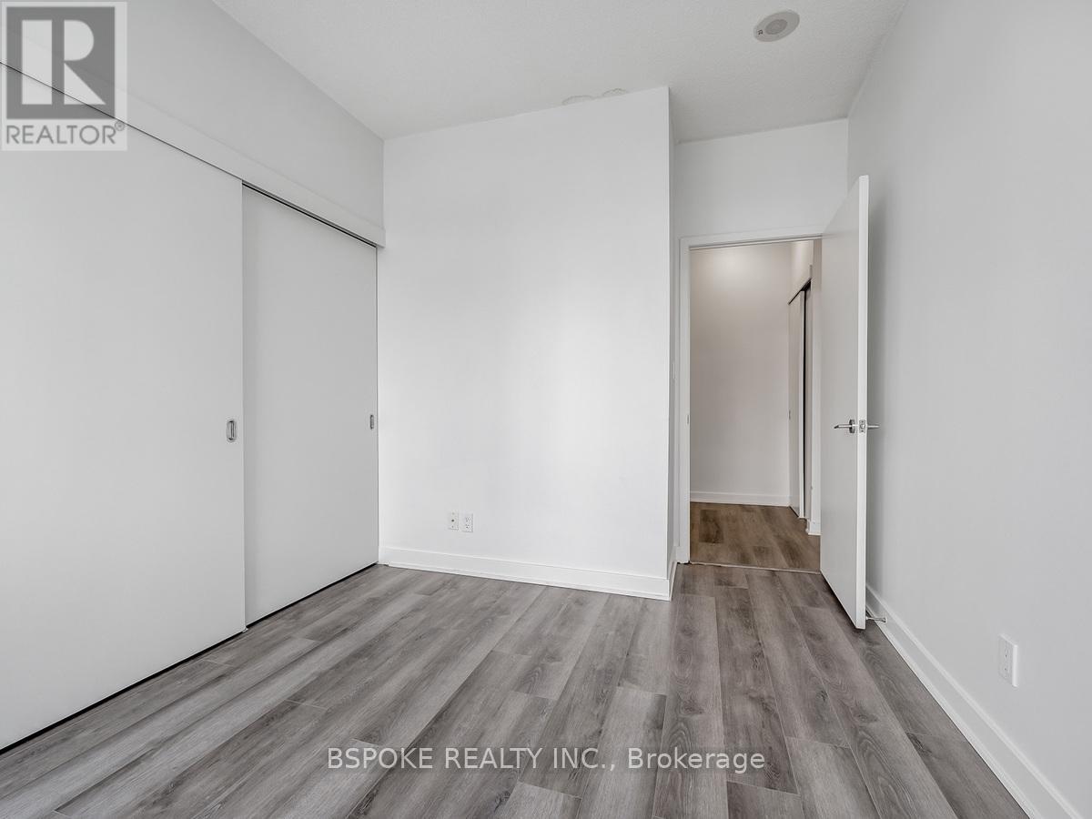 2104 - 126 Simcoe Street, Toronto, Ontario  M5H 4E6 - Photo 12 - C12943770