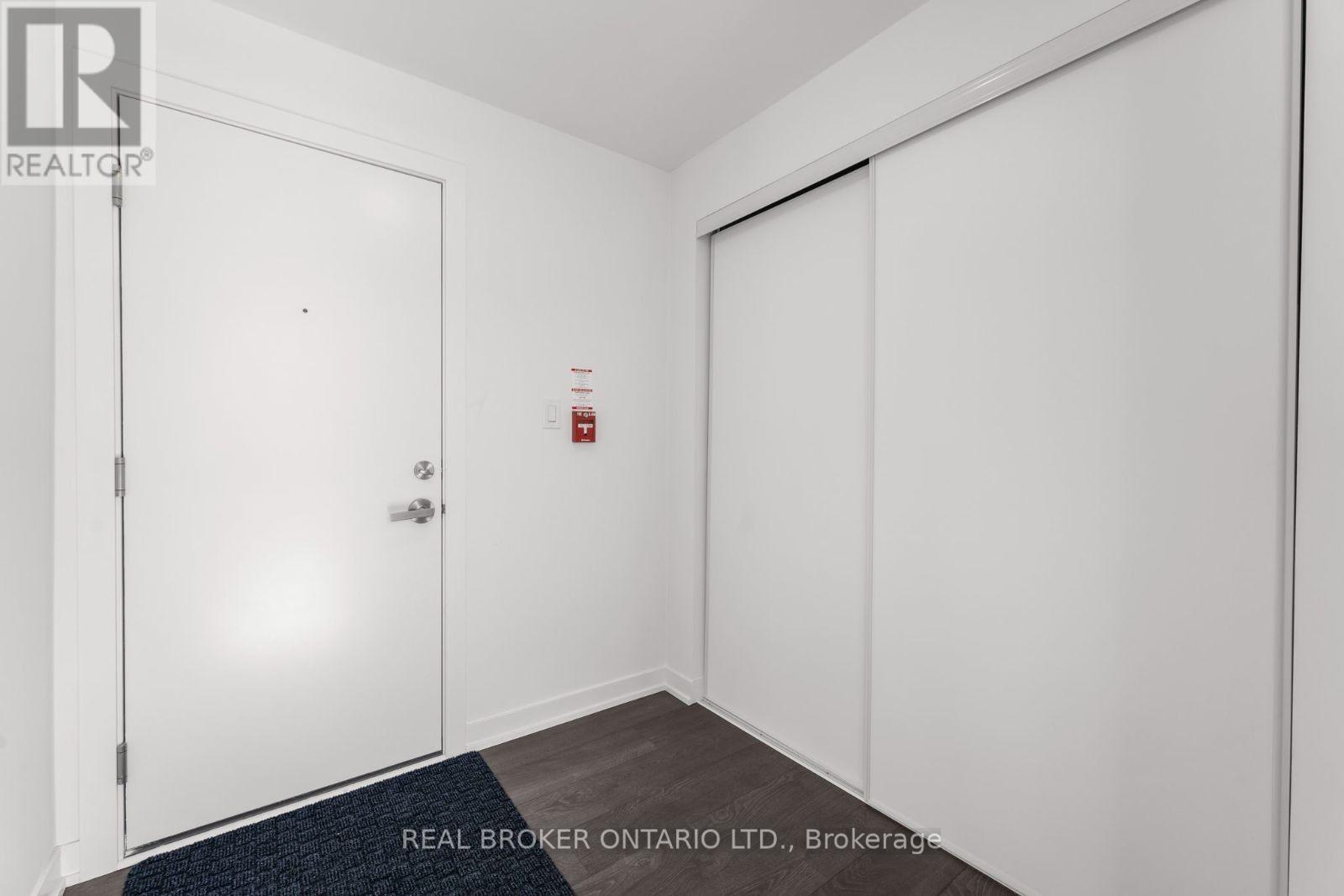 5 - 16 Marquette Avenue, Toronto, Ontario  M6A 0E1 - Photo 13 - C12943772