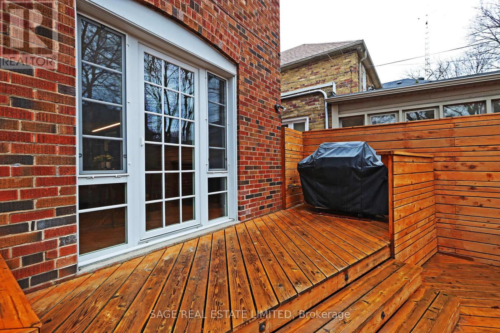 93 Ridge Hill Drive, Toronto, Ontario  M6C 2J7 - Photo 28 - C12943778