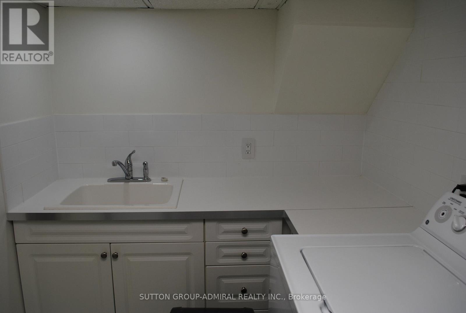 89 Rumsey Road, Toronto, Ontario  M4G 1P1 - Photo 31 - C12943806