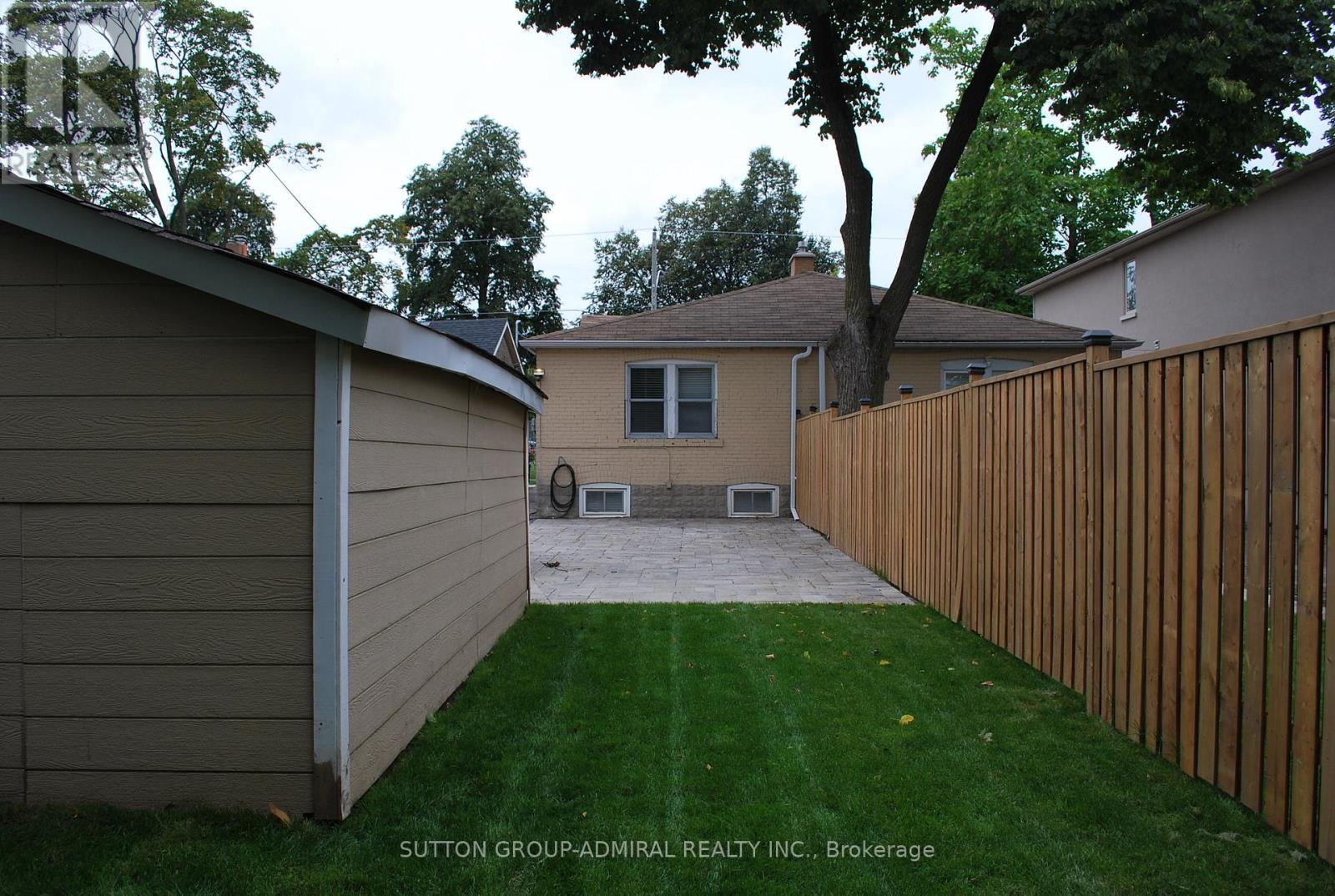 89 Rumsey Road, Toronto, Ontario  M4G 1P1 - Photo 35 - C12943806