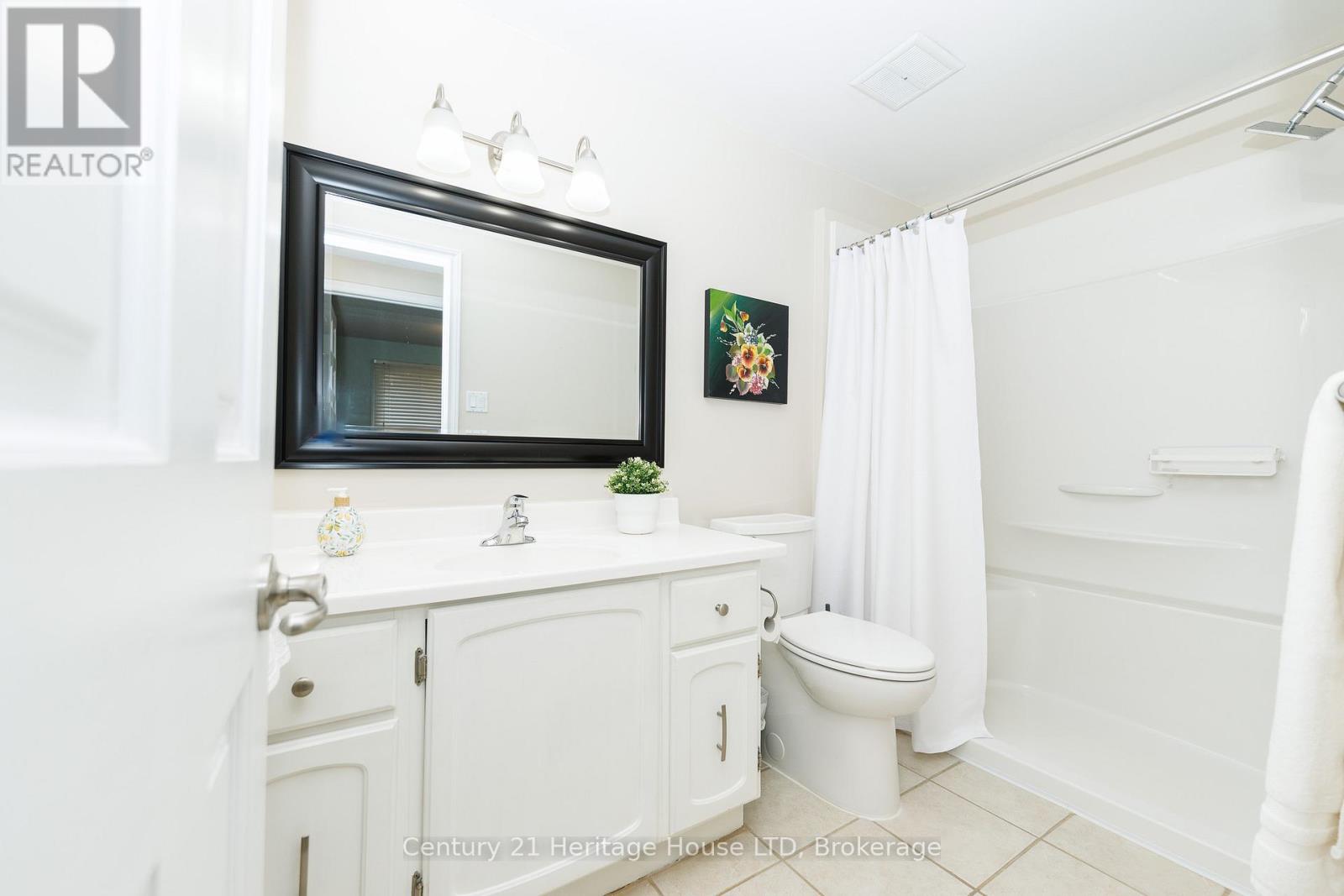 3859 Panama Court, Niagara Falls, Ontario  L2J 3Z8 - Photo 13 - X12943340