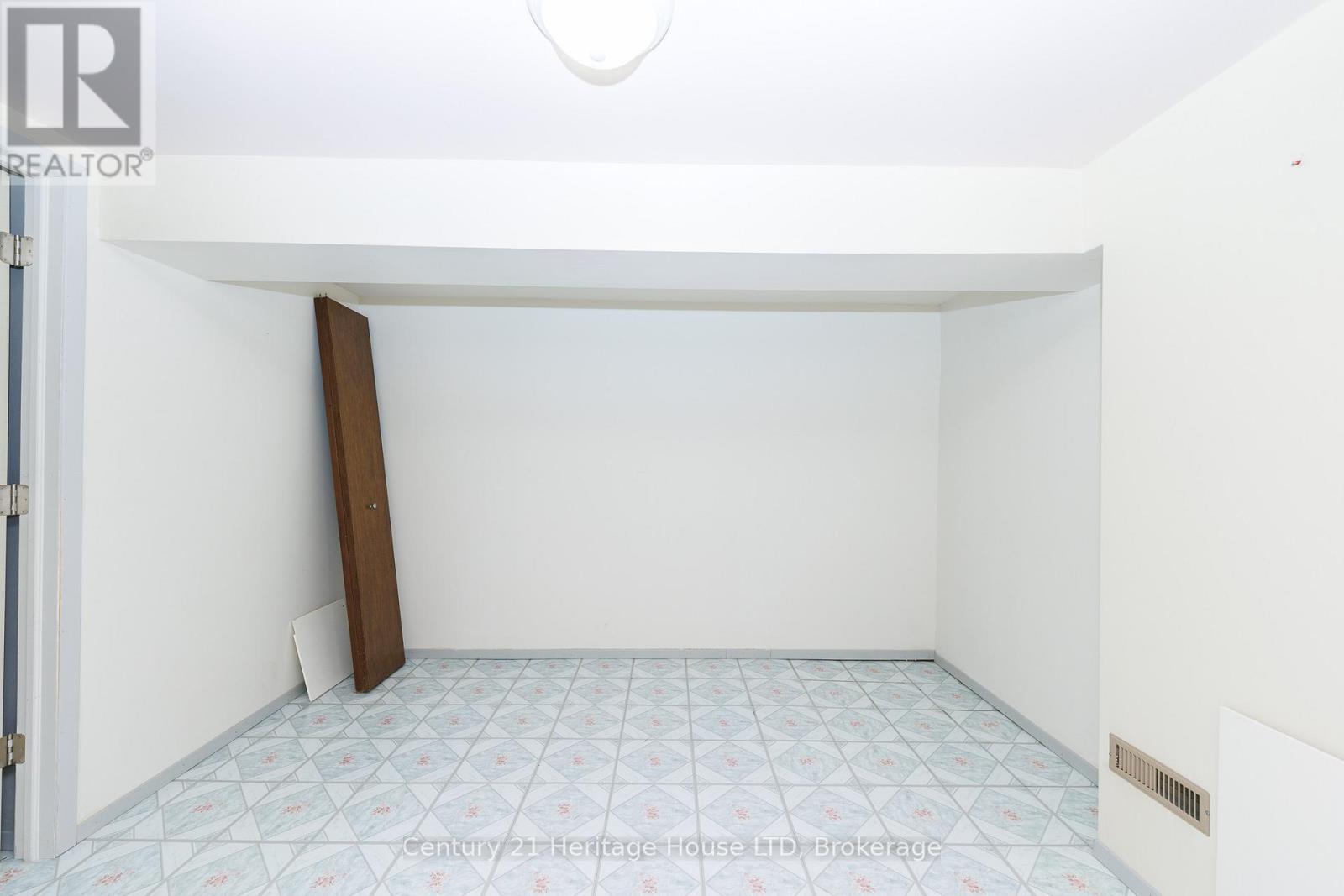 3859 Panama Court, Niagara Falls, Ontario  L2J 3Z8 - Photo 20 - X12943340