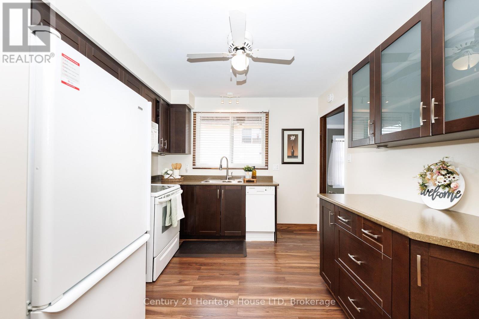 3859 Panama Court, Niagara Falls, Ontario  L2J 3Z8 - Photo 6 - X12943340