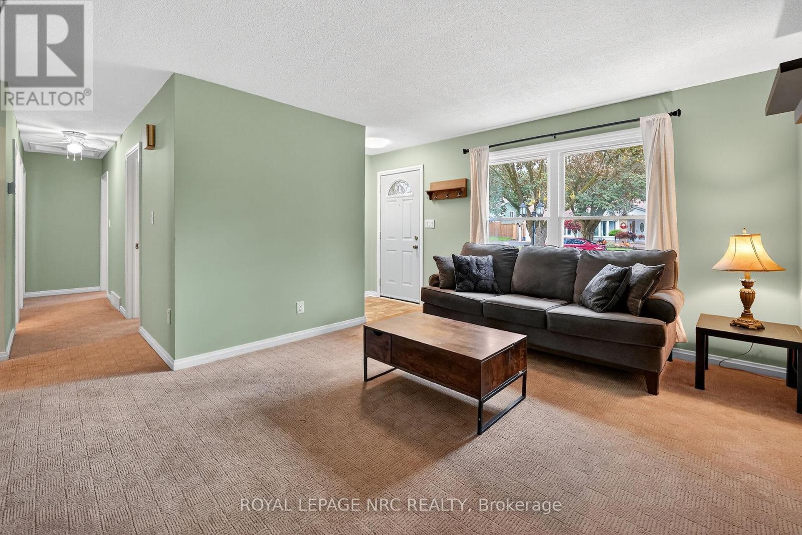 6556 Leawood Court, Niagara Falls, Ontario  L2G 7C4 - Photo 4 - X12943662