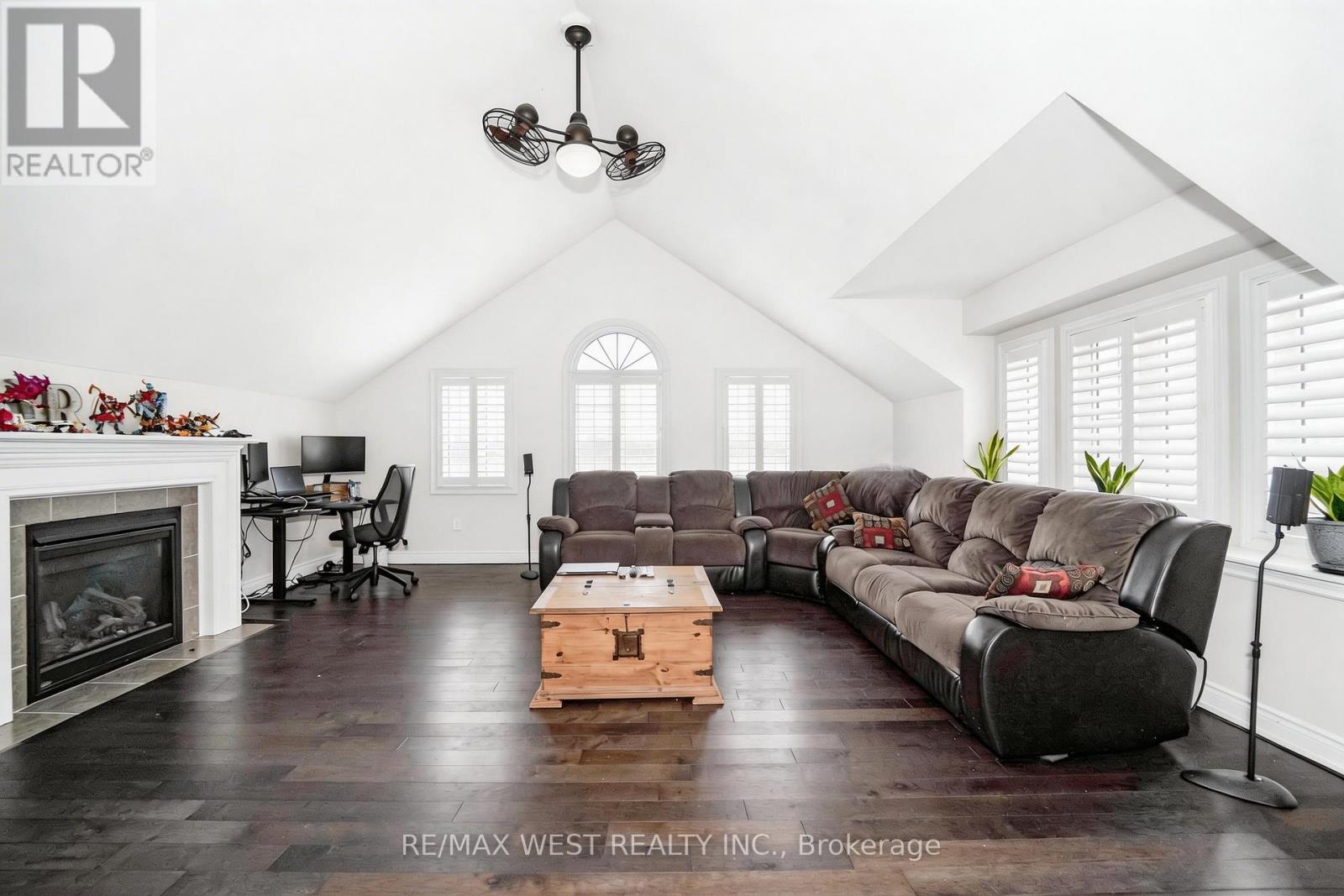 63 Sharplin Drive, Ajax, Ontario  L1Z 0P4 - Photo 7 - E12943554