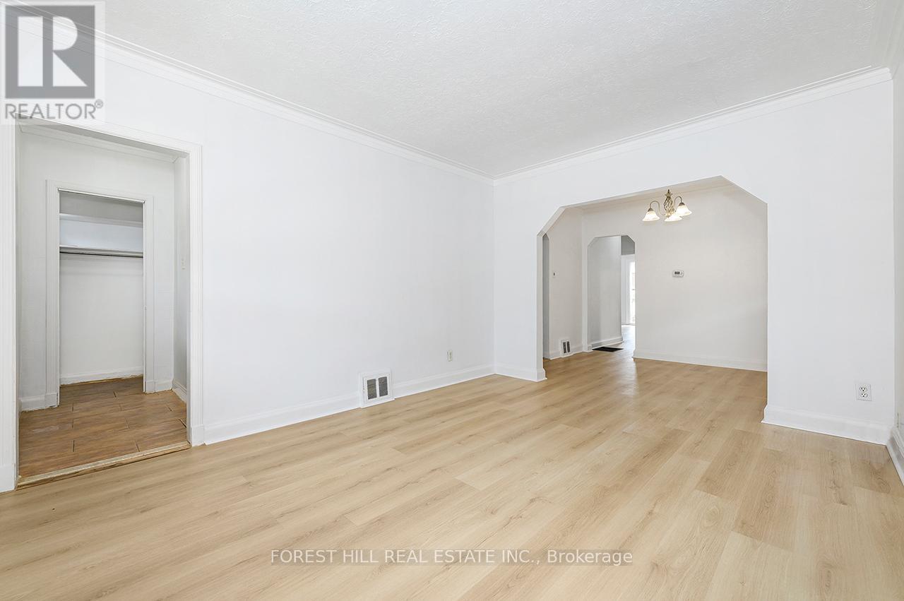 667 Pharmacy Avenue, Toronto, Ontario  M1L 3H7 - Photo 17 - E12943590