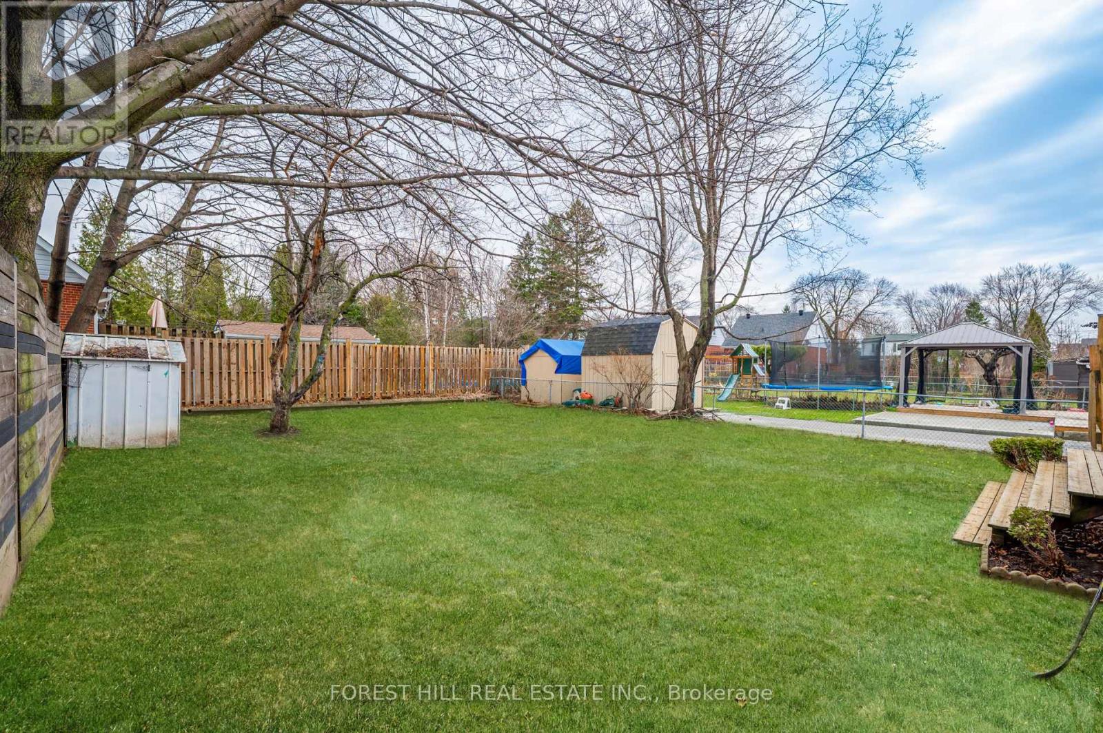 667 Pharmacy Avenue, Toronto, Ontario  M1L 3H7 - Photo 25 - E12943590