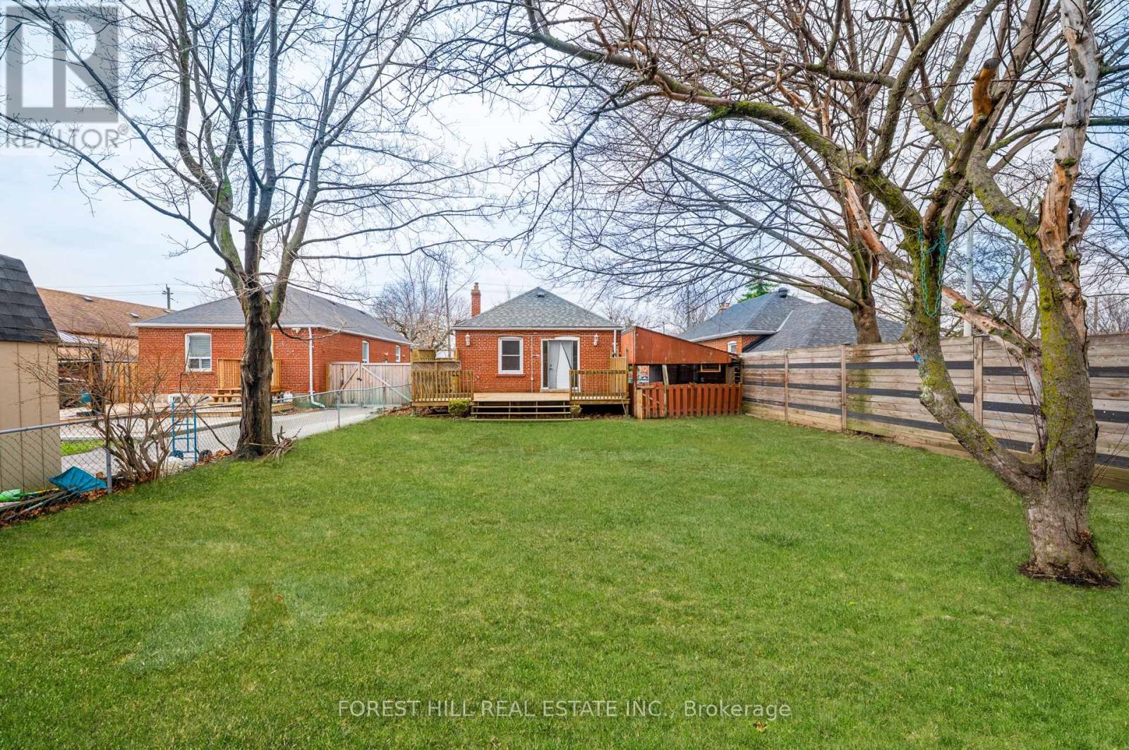 667 Pharmacy Avenue, Toronto, Ontario  M1L 3H7 - Photo 26 - E12943590