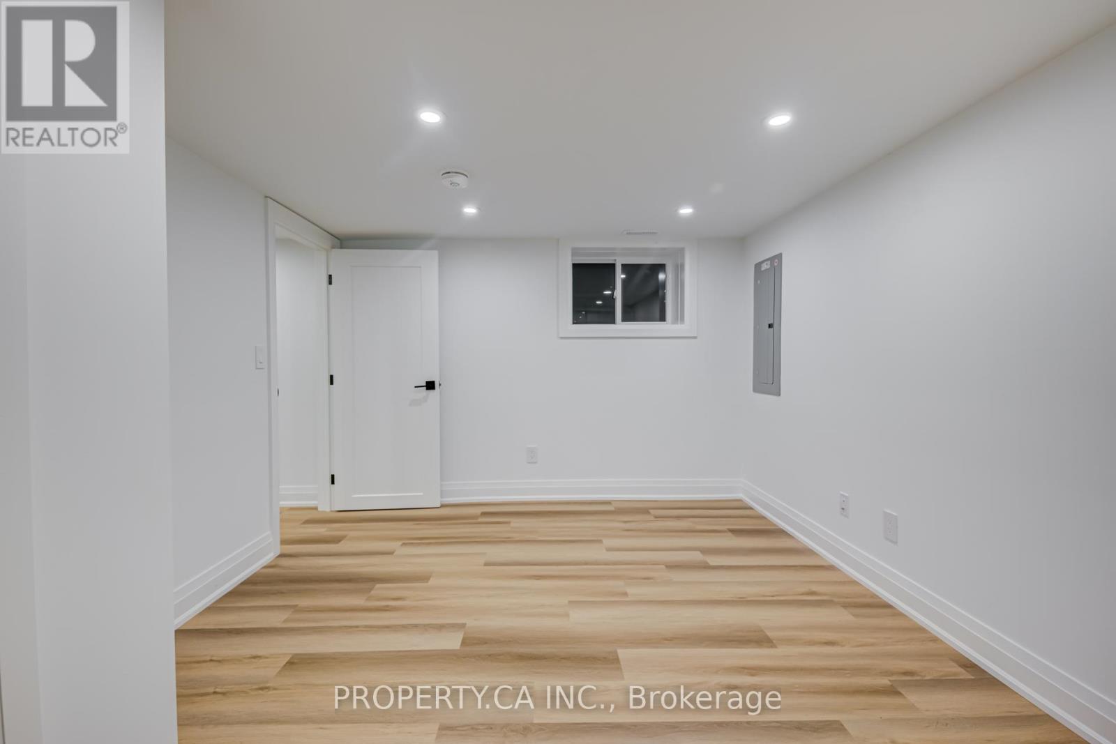 Lower - 8 First Avenue, Toronto, Ontario  M4M 1W8 - Photo 10 - E12943656