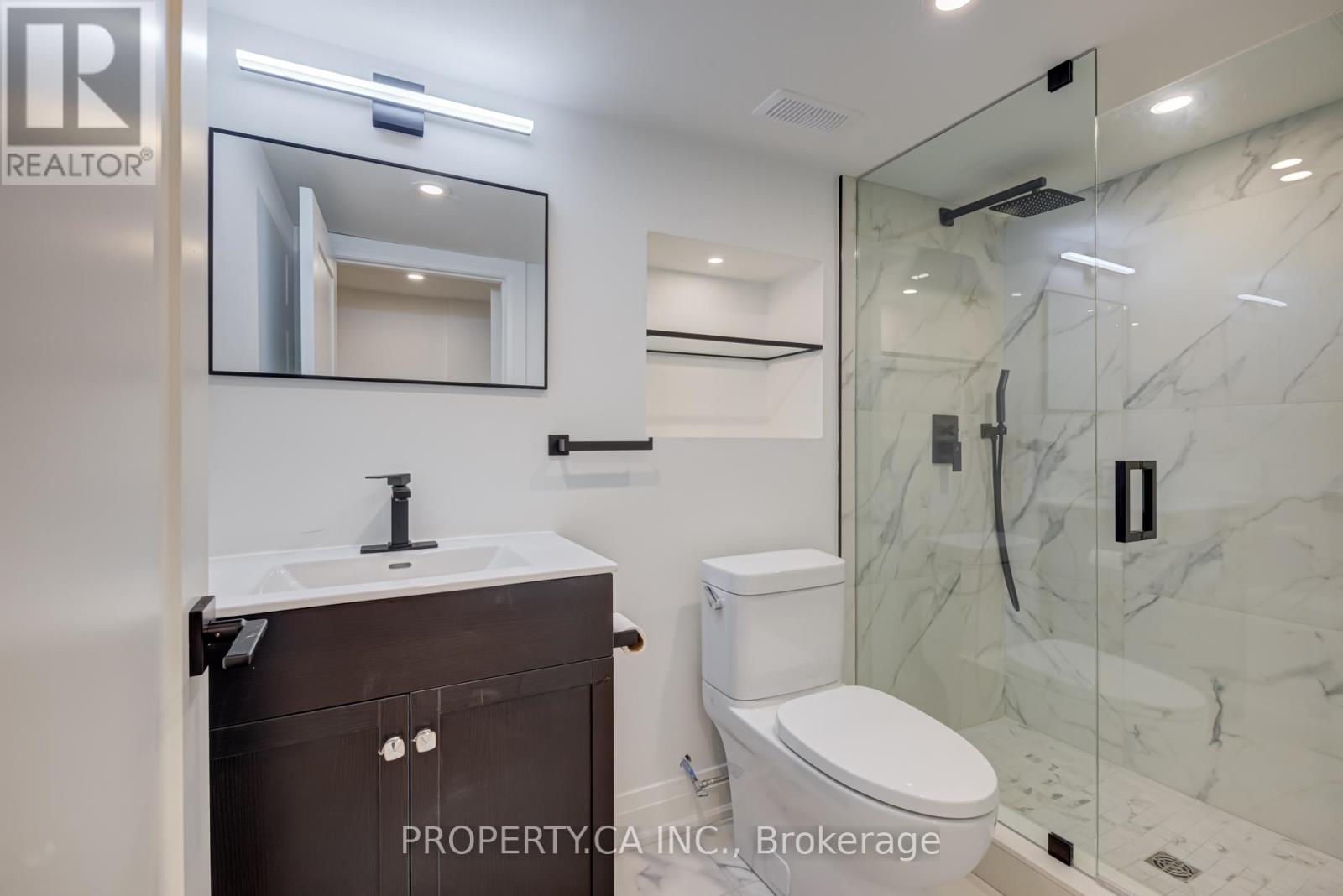 Lower - 8 First Avenue, Toronto, Ontario  M4M 1W8 - Photo 12 - E12943656