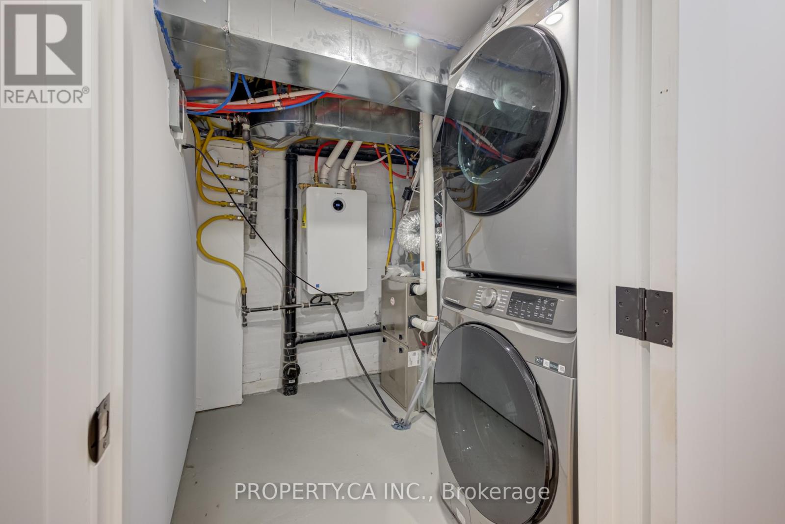 Lower - 8 First Avenue, Toronto, Ontario  M4M 1W8 - Photo 13 - E12943656