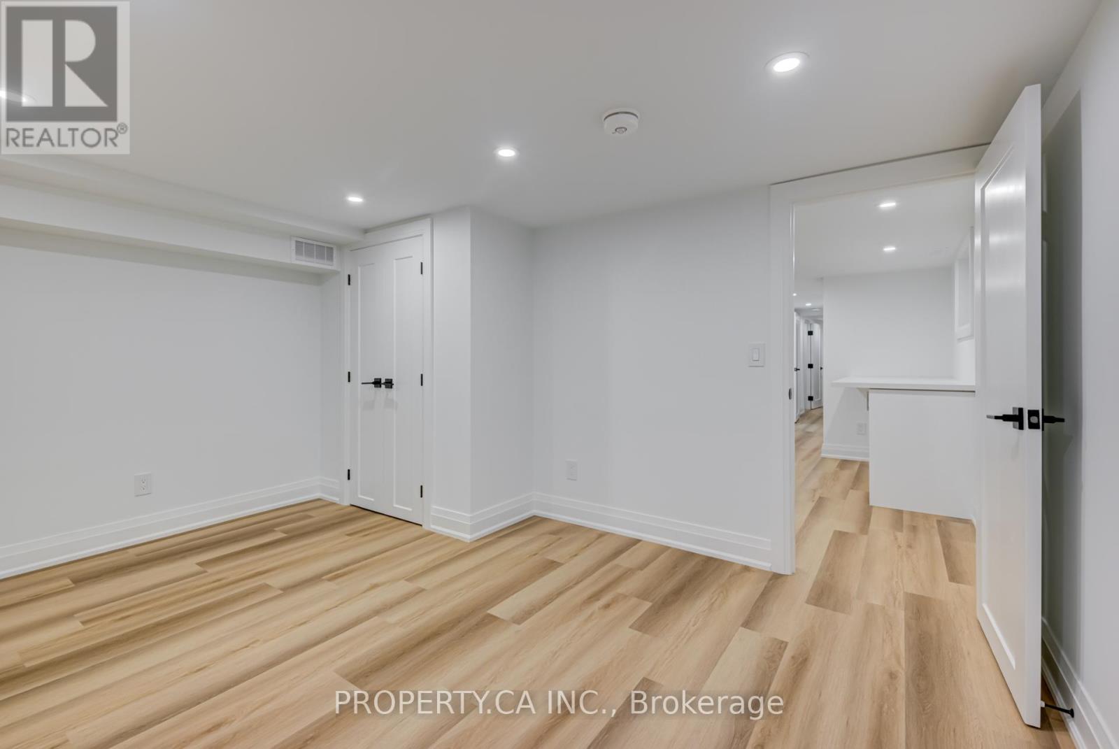 Lower - 8 First Avenue, Toronto, Ontario  M4M 1W8 - Photo 9 - E12943656