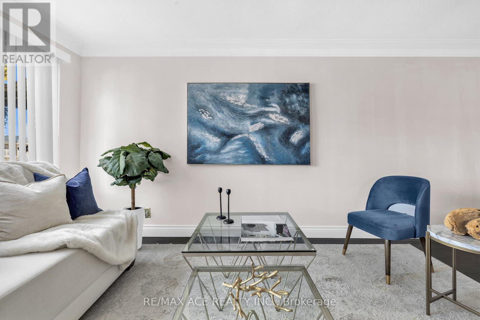 54 South Woodrow Boulevard, Toronto, Ontario  M1N 3L6 - Photo 3 - E12943688