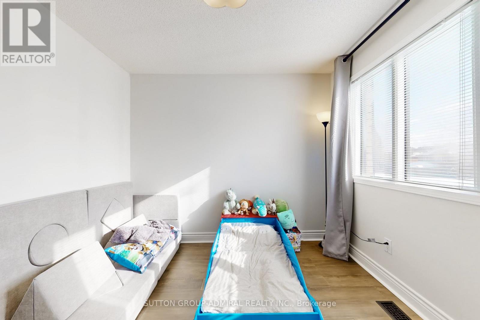 284 Lancrest Street, Pickering, Ontario  L1V 6N3 - Photo 38 - E12943722