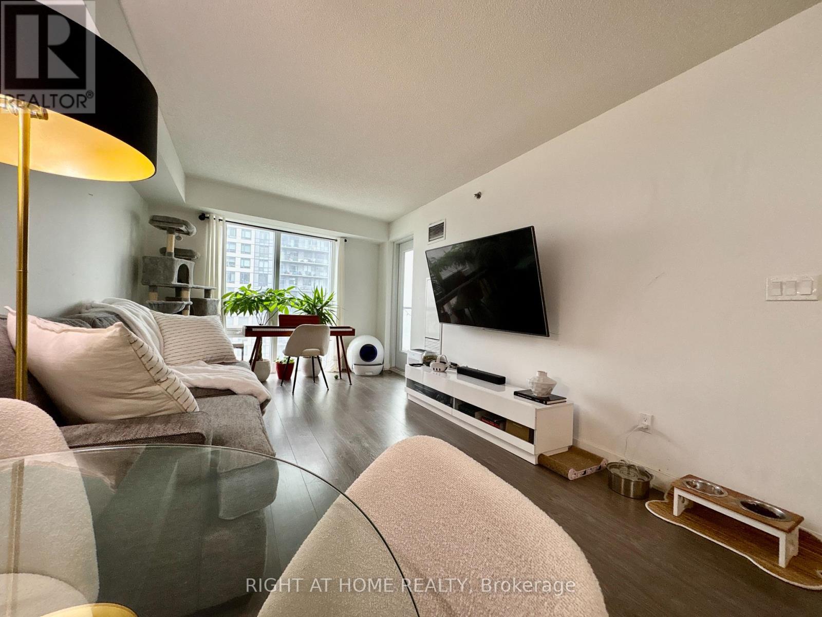 915 - 185 BONIS AVENUE, Toronto, Ontario