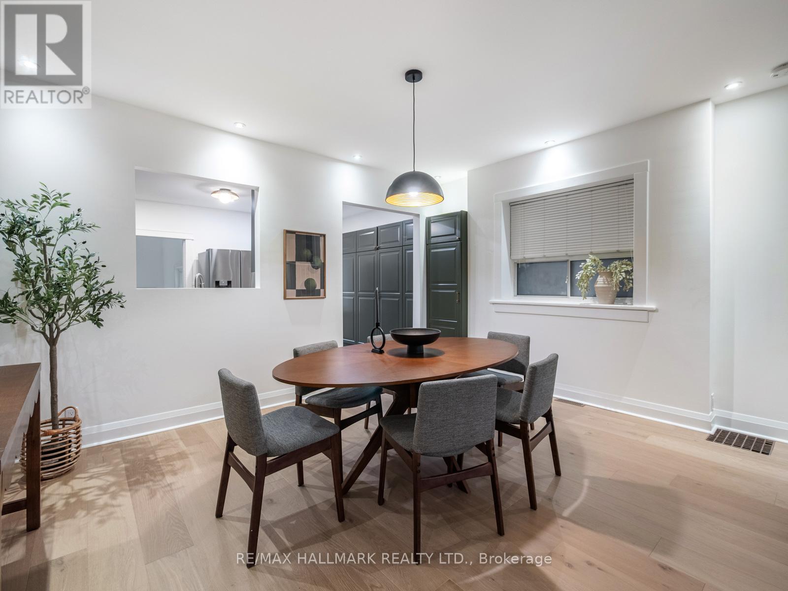 24 Richard Avenue, Toronto, Ontario  M4L 1W9 - Photo 13 - E12943782