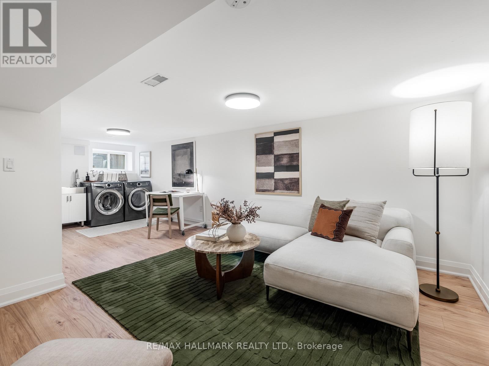 24 Richard Avenue, Toronto, Ontario  M4L 1W9 - Photo 35 - E12943782