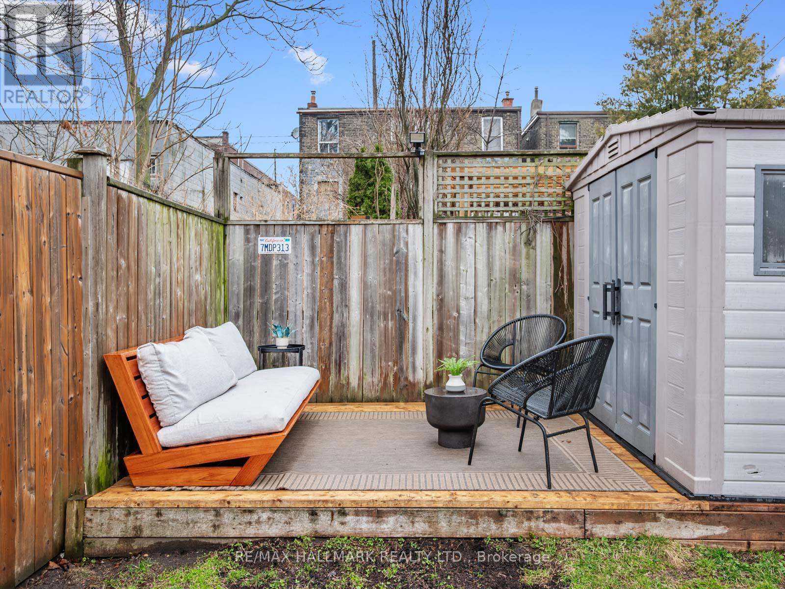 24 Richard Avenue, Toronto, Ontario  M4L 1W9 - Photo 41 - E12943782