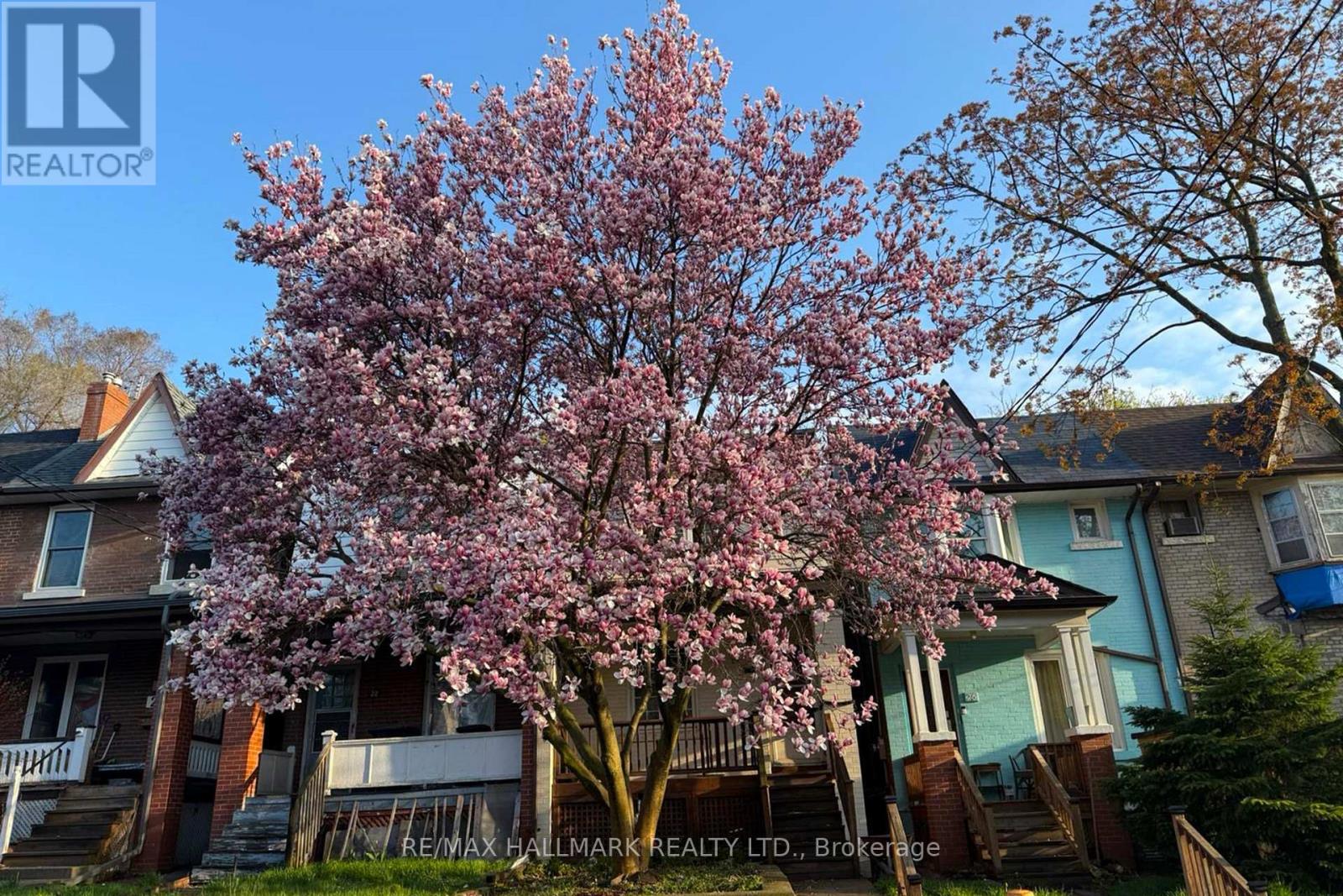 24 Richard Avenue, Toronto, Ontario  M4L 1W9 - Photo 44 - E12943782