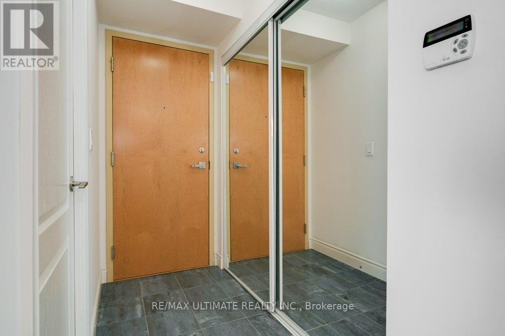 1906 - 60 Brian Harrison Way, Toronto, Ontario  M1P 5J5 - Photo 2 - E12943800