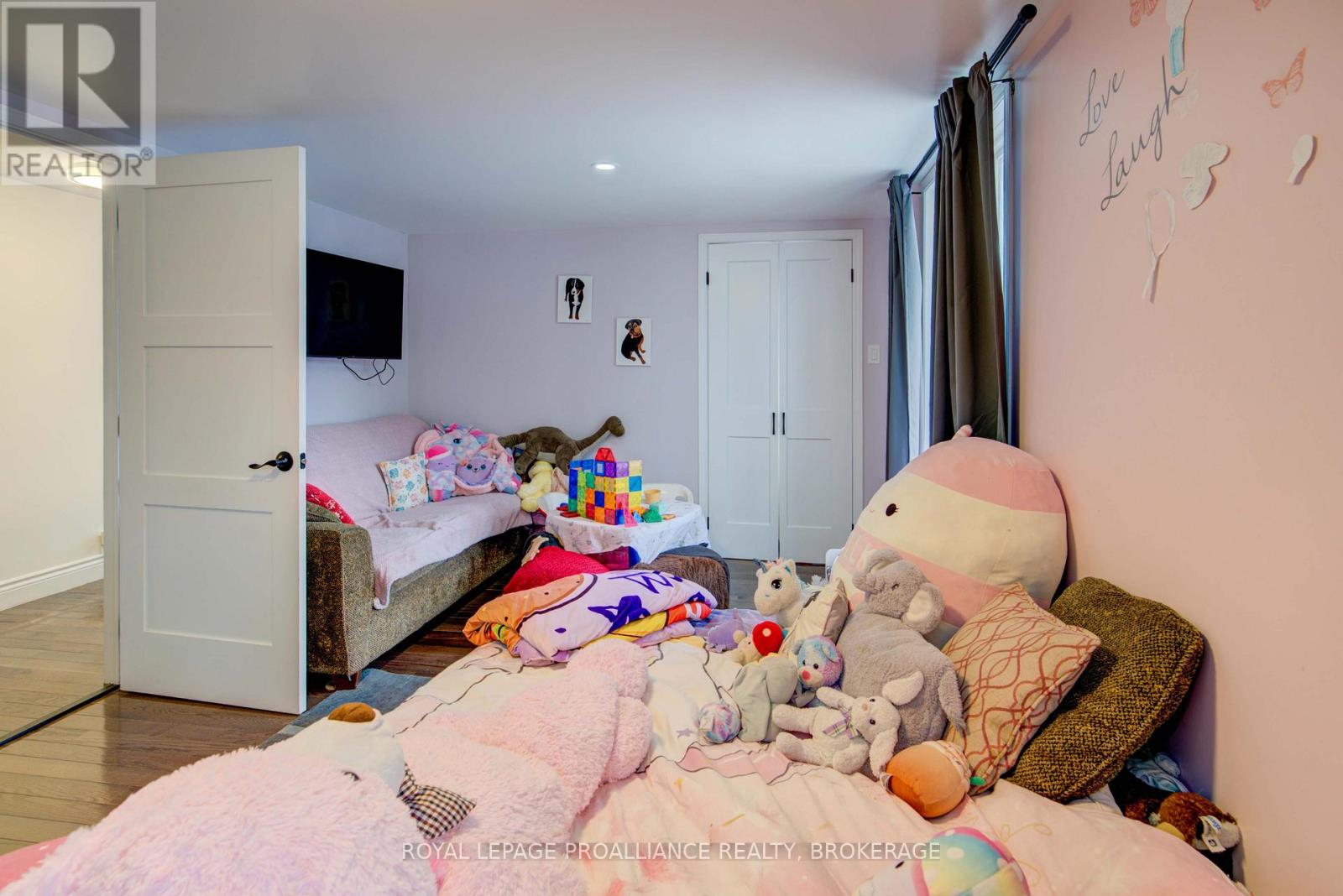 29 Main Street, Westport, Ontario  K0G 1X0 - Photo 21 - X12439283