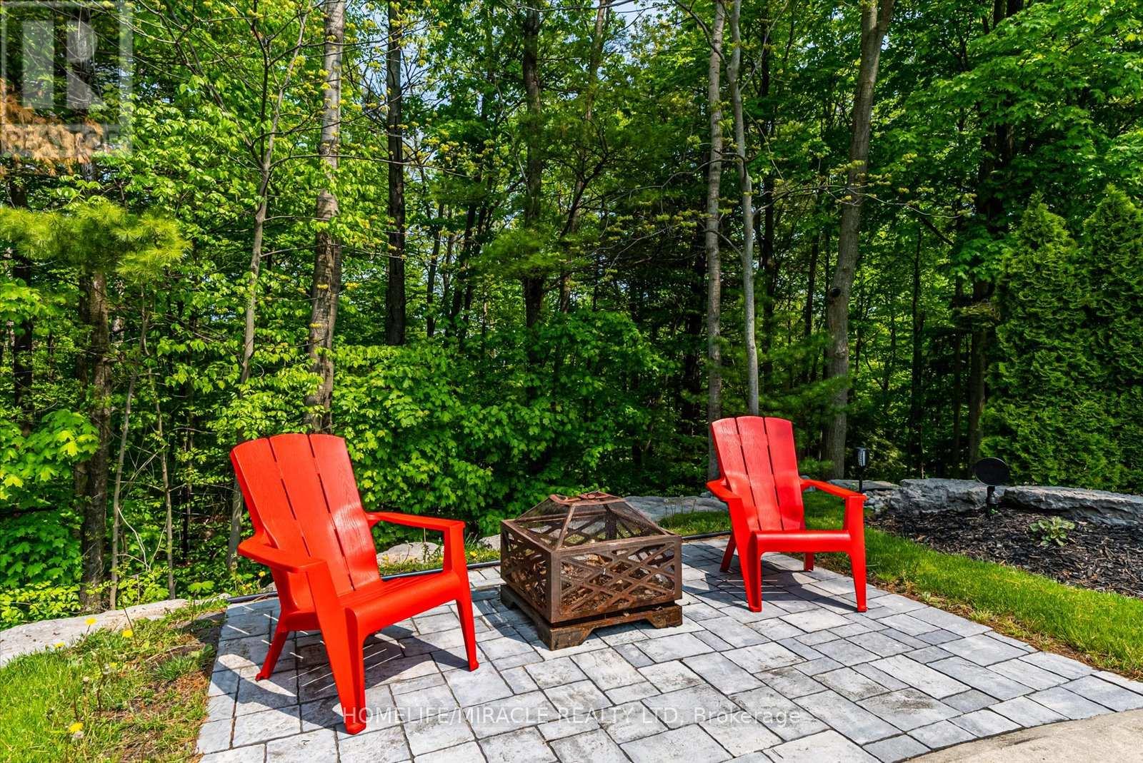 12 Deer Run, Uxbridge, Ontario  L9P 0K9 - Photo 40 - N12943364